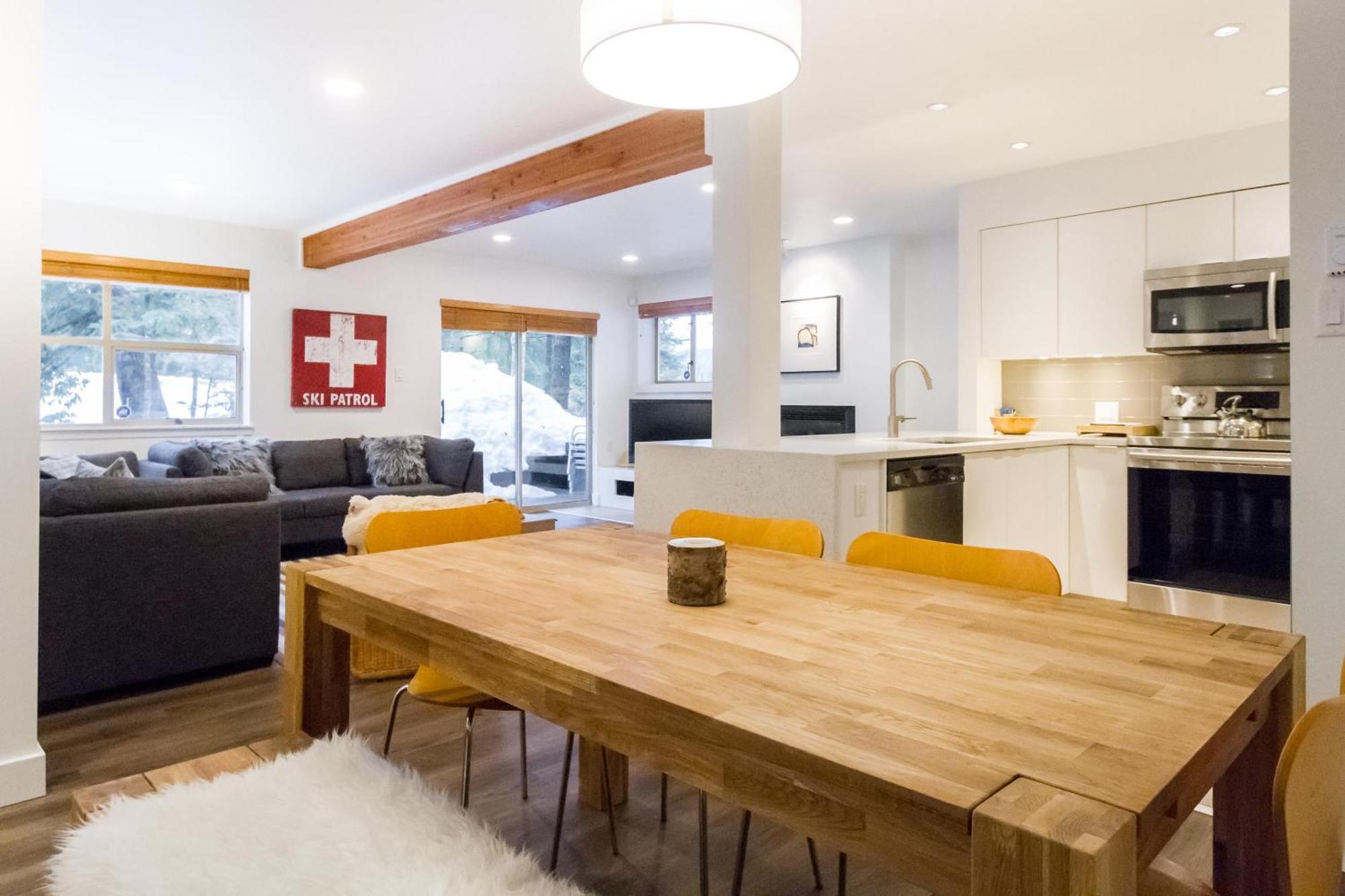 Ferienhaus In Out, Great Location, Free Shuttle Bus